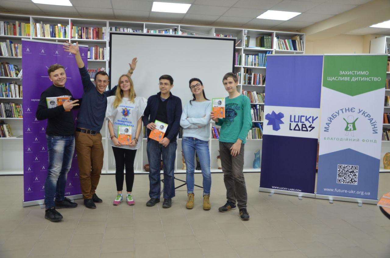 Кількість україномовної літератури в бібліотеках Донбасу досягла третини