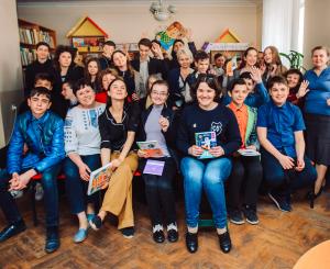 Mariupol's schoolchildren got acquainted with the work of Stephen Hawking
